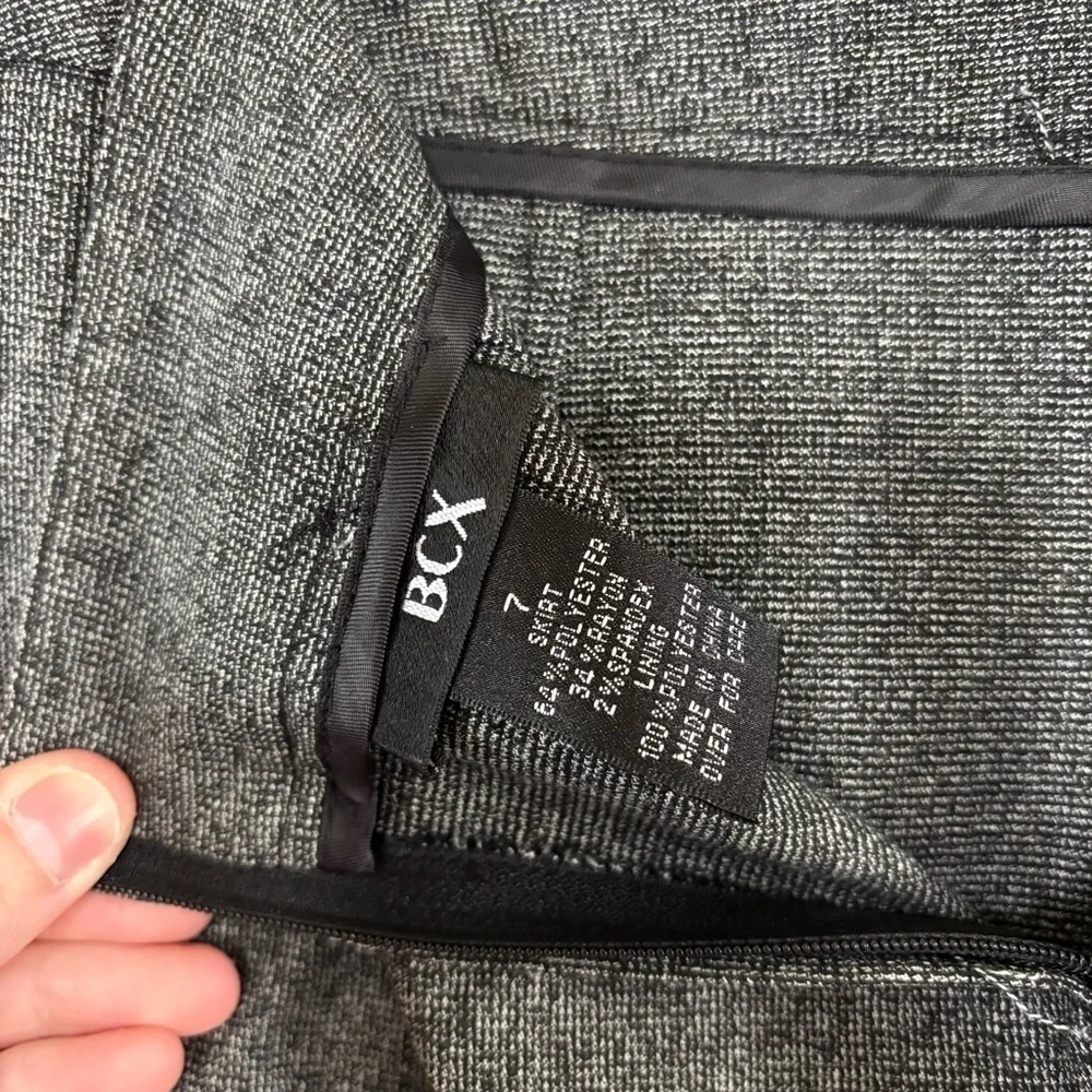 BCX Dark Gray Pleated Skirt Size 7